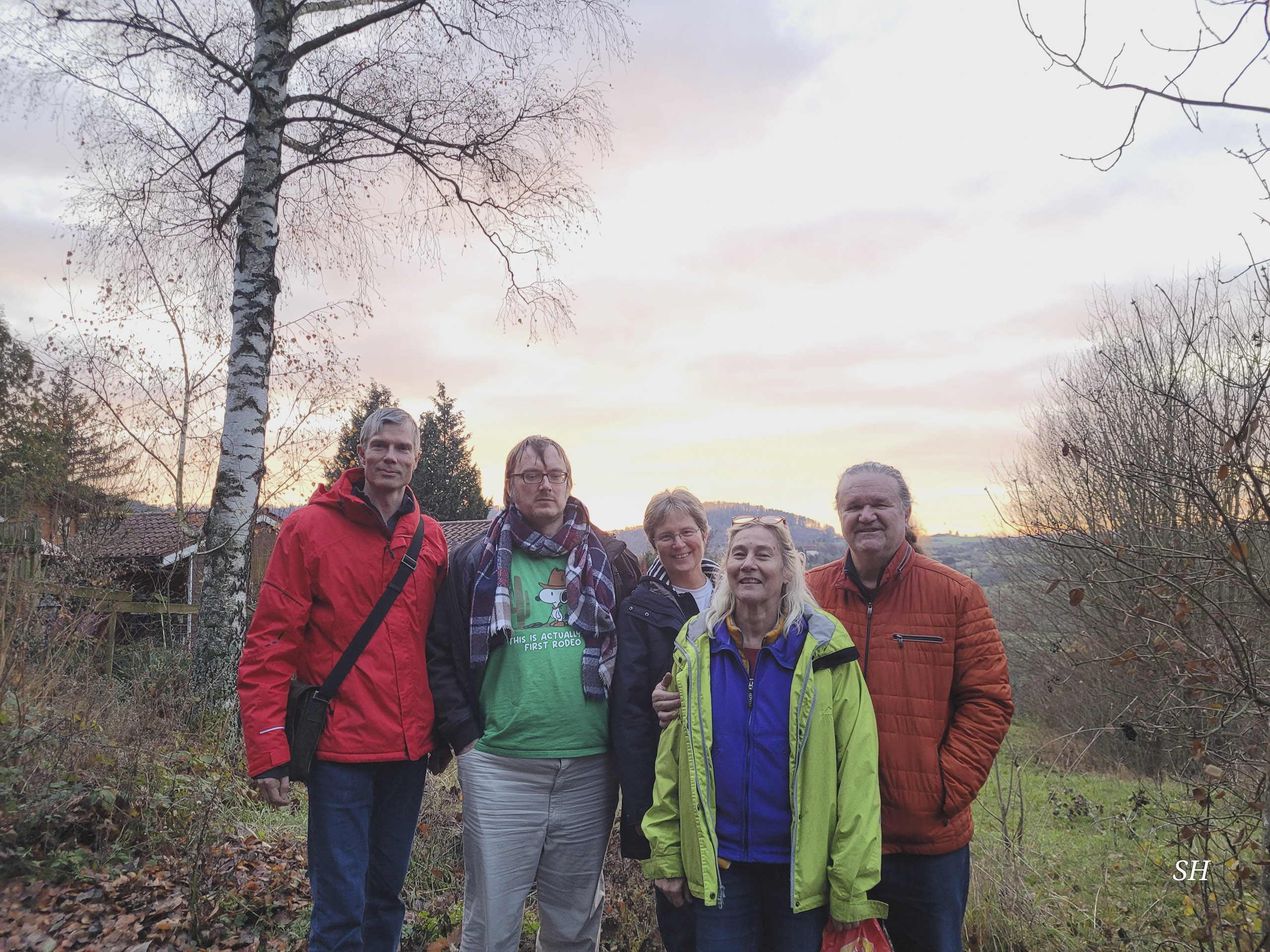 20251129162457 20251129 162456